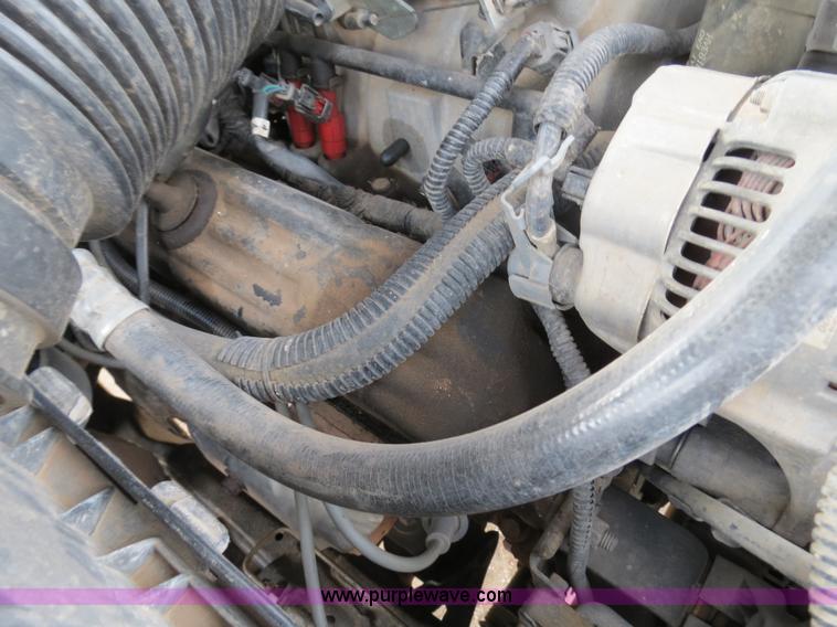 image for item B4708 2002 Dodge Dakota pickup truck