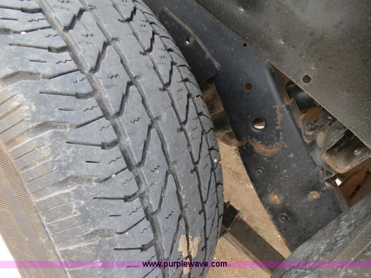 image for item B4708 2002 Dodge Dakota pickup truck