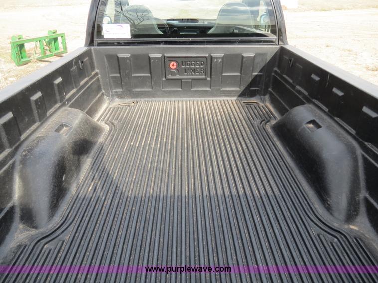 image for item B4708 2002 Dodge Dakota pickup truck