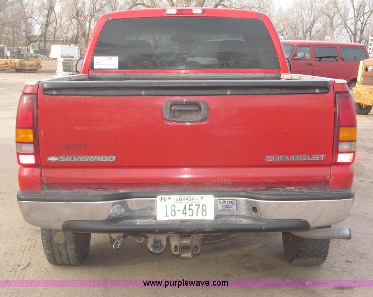 image for item B5447 2001 Chevrolet Silverado 1500 LT Ext. Cab pickup truck