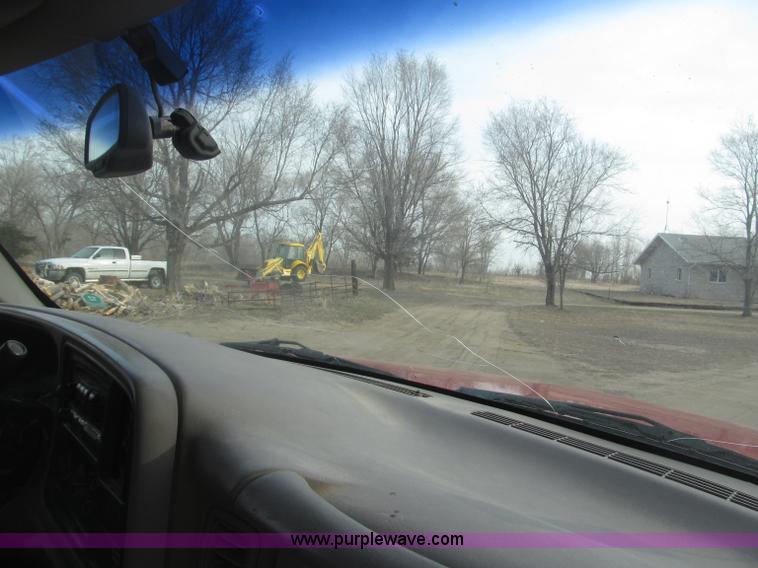 image for item B5447 2001 Chevrolet Silverado 1500 LT Ext. Cab pickup truck