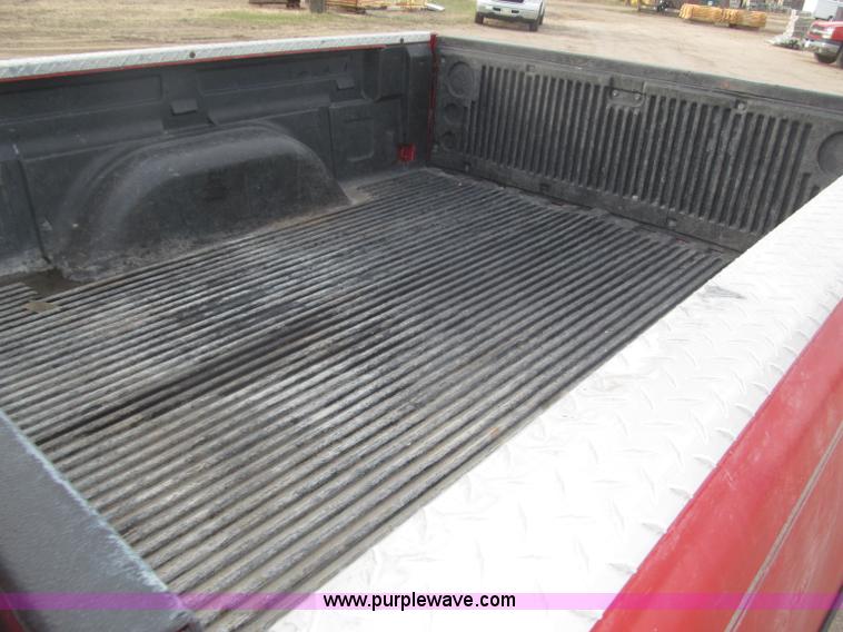 image for item B5447 2001 Chevrolet Silverado 1500 LT Ext. Cab pickup truck