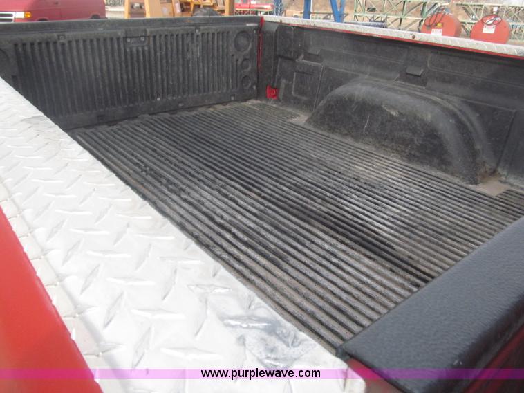 image for item B5447 2001 Chevrolet Silverado 1500 LT Ext. Cab pickup truck