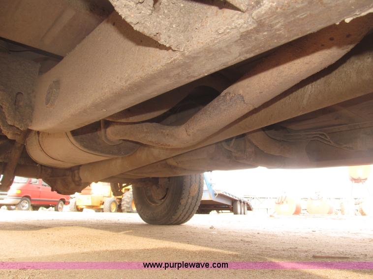 image for item B5447 2001 Chevrolet Silverado 1500 LT Ext. Cab pickup truck