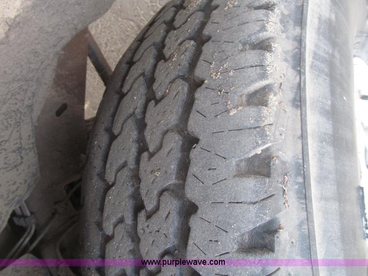 image for item B5447 2001 Chevrolet Silverado 1500 LT Ext. Cab pickup truck