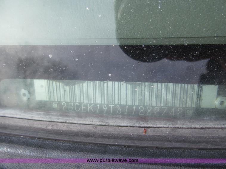 image for item B5447 2001 Chevrolet Silverado 1500 LT Ext. Cab pickup truck