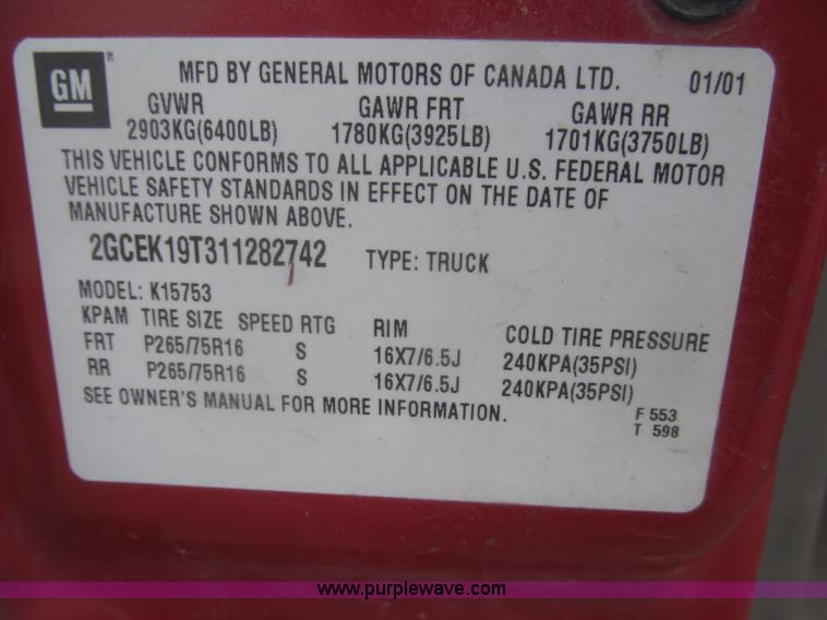 image for item B5447 2001 Chevrolet Silverado 1500 LT Ext. Cab pickup truck