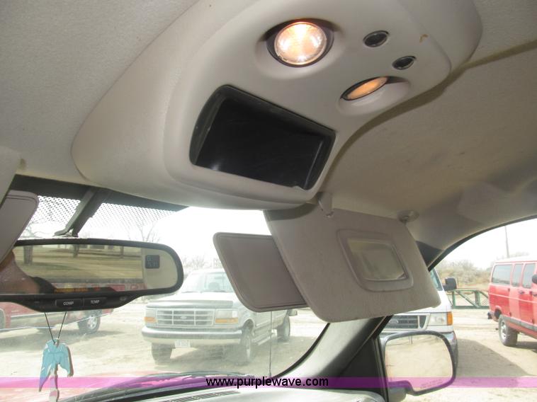 image for item B5454 2004 Chevrolet Silverado 1500 Z71 pickup truck