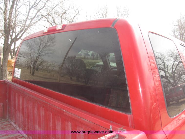 image for item B5454 2004 Chevrolet Silverado 1500 Z71 pickup truck