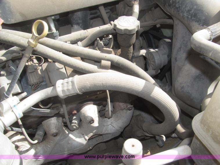 image for item B5454 2004 Chevrolet Silverado 1500 Z71 pickup truck