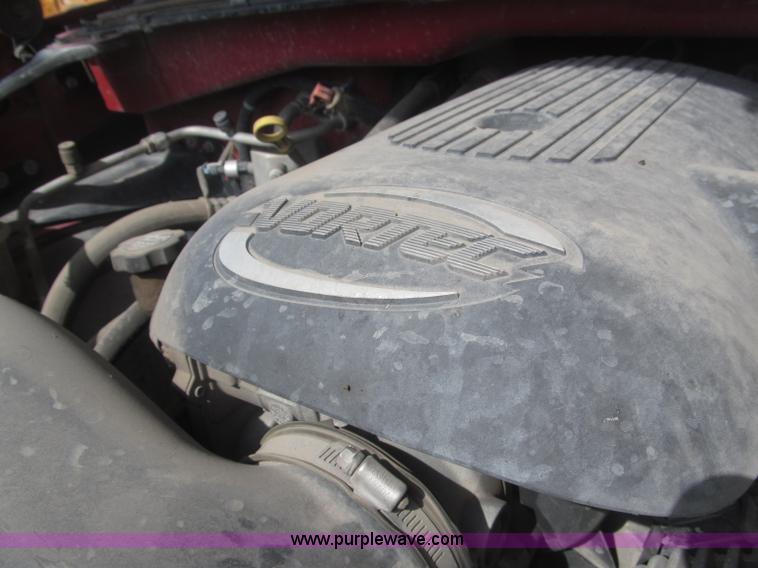 image for item B5454 2004 Chevrolet Silverado 1500 Z71 pickup truck