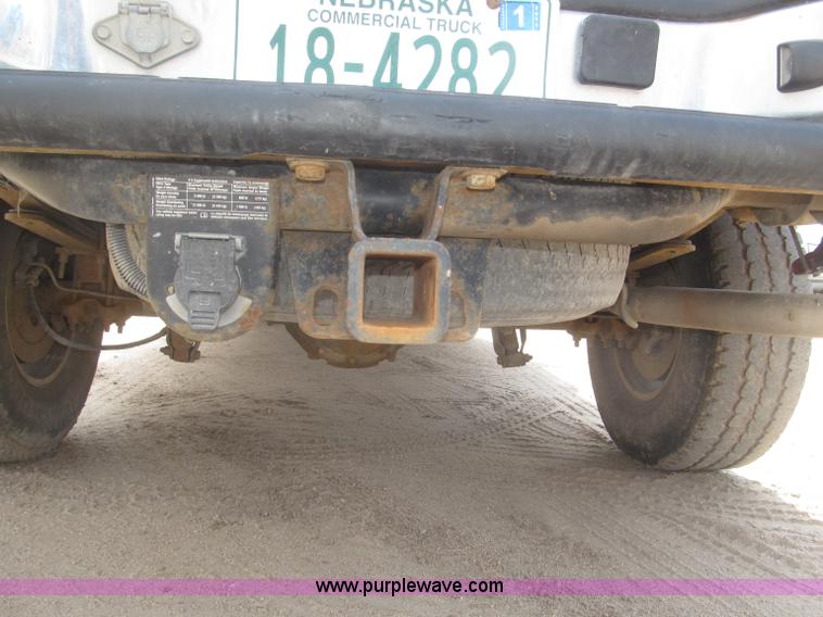 image for item B5454 2004 Chevrolet Silverado 1500 Z71 pickup truck