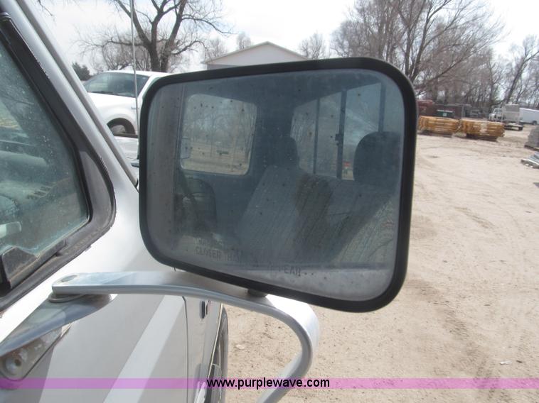 image for item B5455 1993 Ford F150 XLT pickup truck