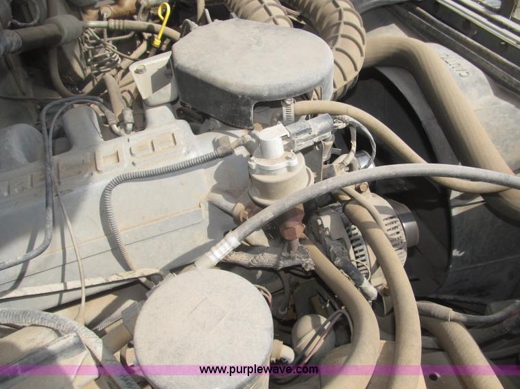 image for item B5455 1993 Ford F150 XLT pickup truck