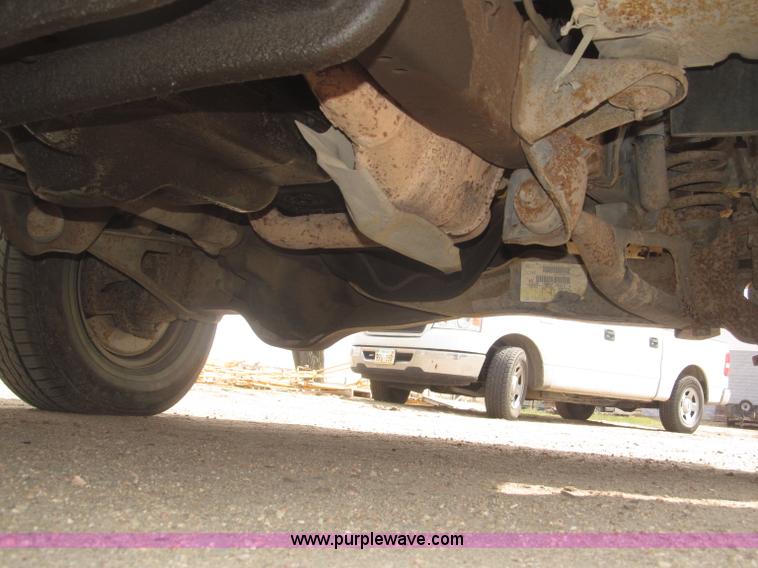 image for item B5455 1993 Ford F150 XLT pickup truck