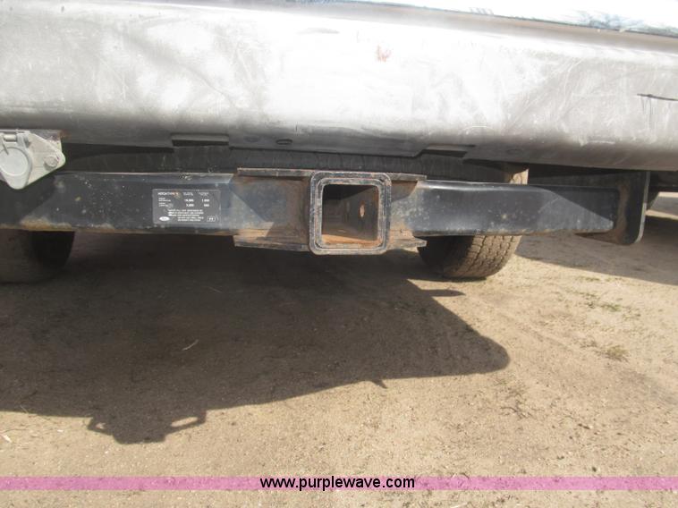 image for item B5456 2004 Ford E350 XLT van