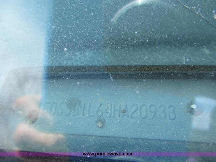 image for item B5456 2004 Ford E350 XLT van