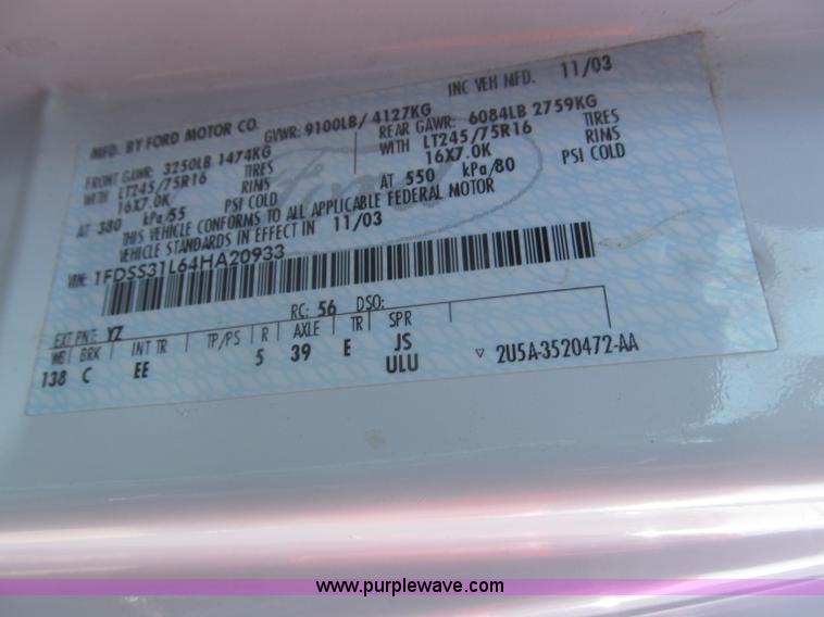 image for item B5456 2004 Ford E350 XLT van