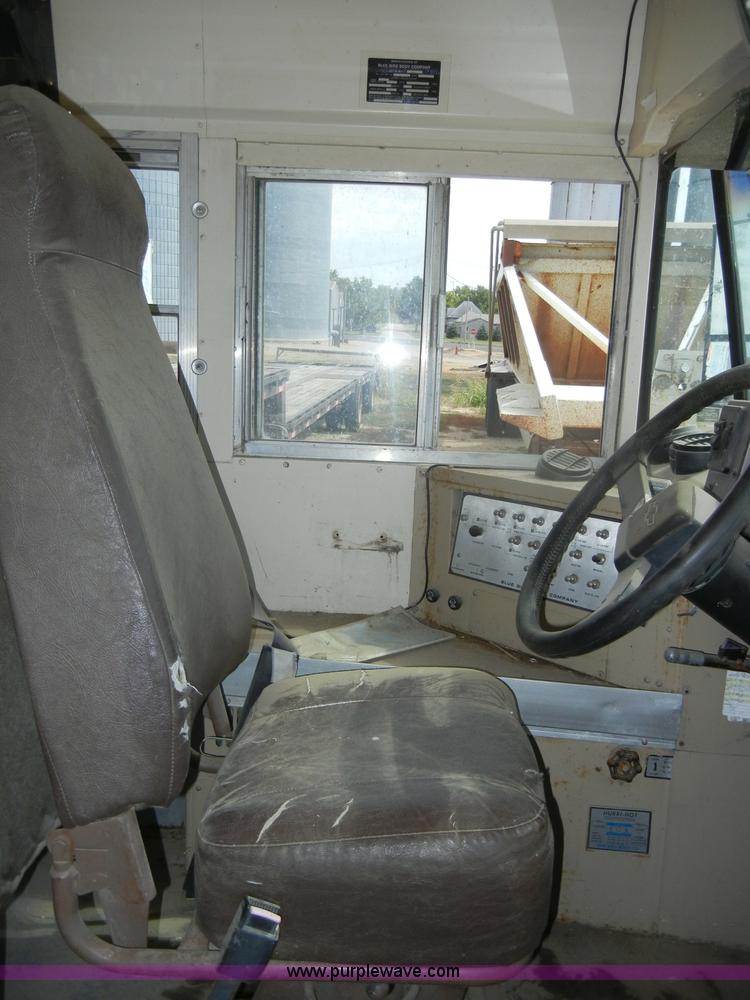 image for item D4373 1994 Chevrolet BlueBird school bus