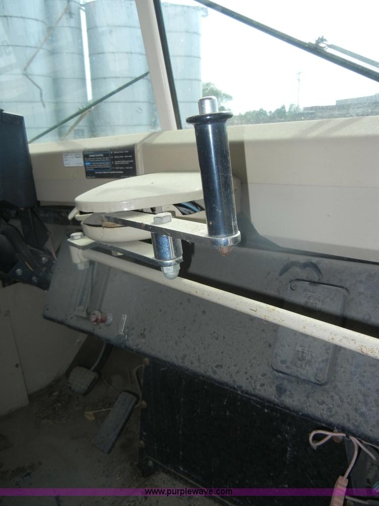 image for item D4373 1994 Chevrolet BlueBird school bus