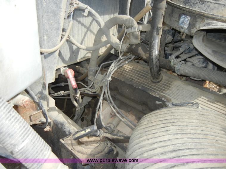 image for item D4373 1994 Chevrolet BlueBird school bus