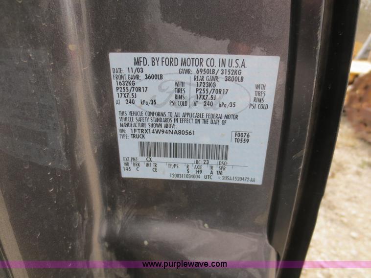 image for item D5814 2004 Ford F150 XLT SuperCab pickup truck