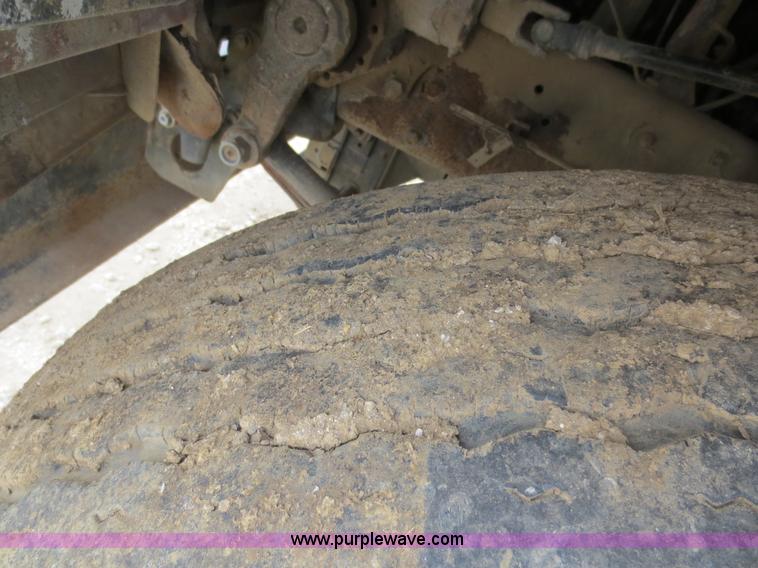 image for item D5815 1995 Mack CS250P service truck