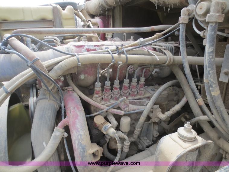 image for item D5815 1995 Mack CS250P service truck