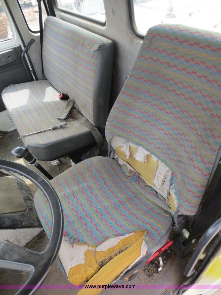 image for item D5815 1995 Mack CS250P service truck