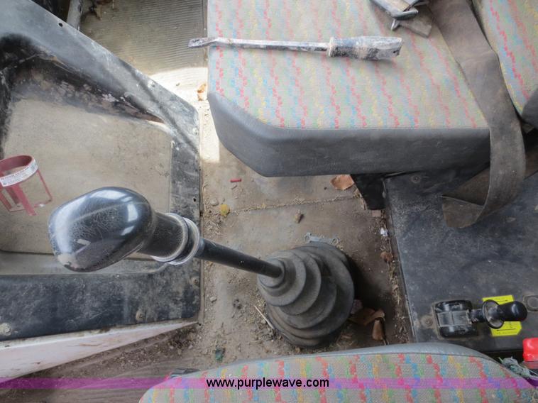 image for item D5815 1995 Mack CS250P service truck