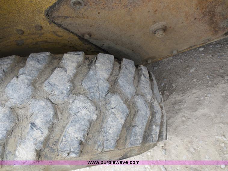 image for item D5816 Gehl 6635 DXT skid steer