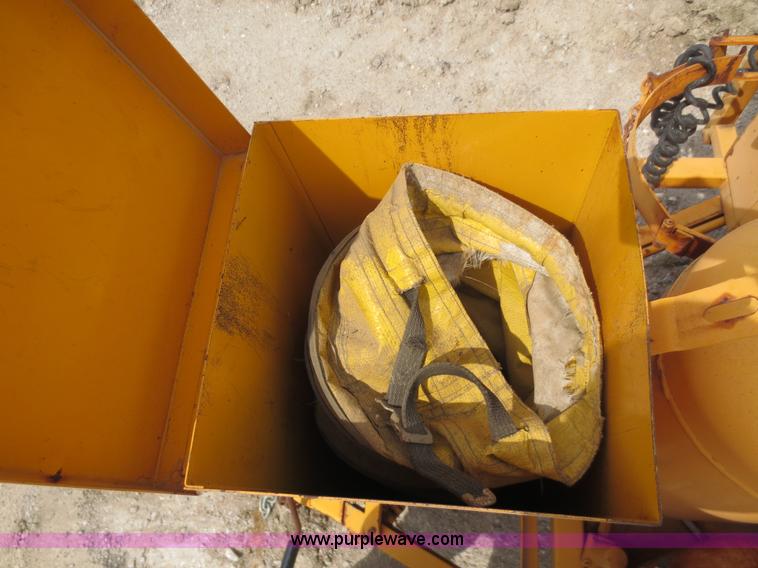 image for item D5817 1979 service trailer