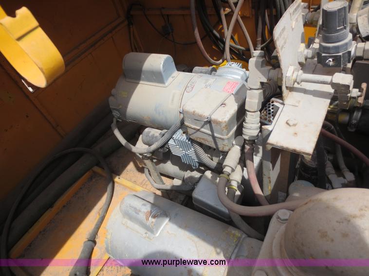 image for item D5817 1979 service trailer