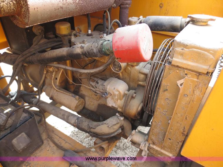 image for item D5817 1979 service trailer