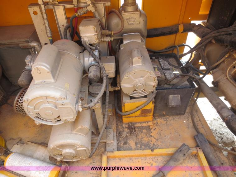 image for item D5817 1979 service trailer