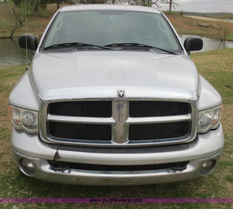 image for item D5821 2005 Dodge Ram 2500 Quad Cab pickup truck