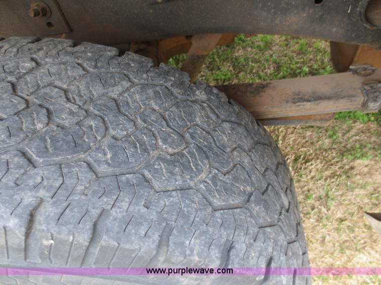 image for item D5821 2005 Dodge Ram 2500 Quad Cab pickup truck