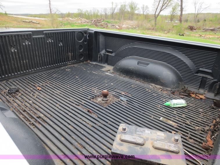 image for item D5821 2005 Dodge Ram 2500 Quad Cab pickup truck