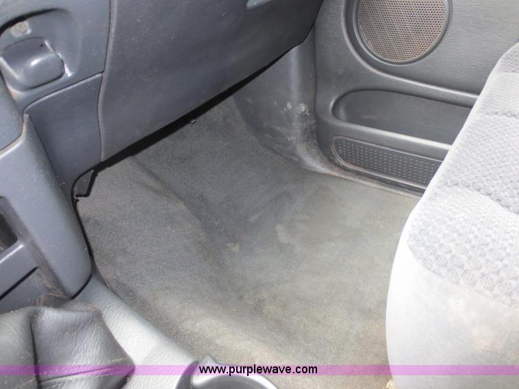 image for item D5821 2005 Dodge Ram 2500 Quad Cab pickup truck