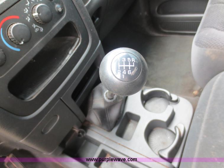 image for item D5821 2005 Dodge Ram 2500 Quad Cab pickup truck