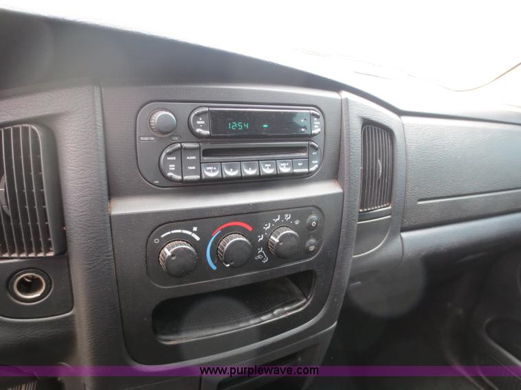 image for item D5821 2005 Dodge Ram 2500 Quad Cab pickup truck