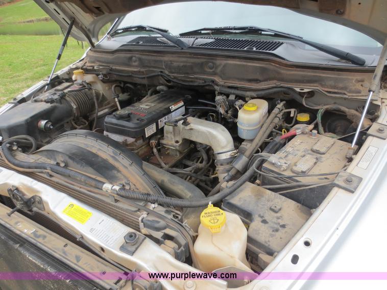 image for item D5821 2005 Dodge Ram 2500 Quad Cab pickup truck