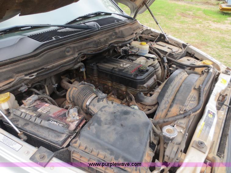 image for item D5821 2005 Dodge Ram 2500 Quad Cab pickup truck