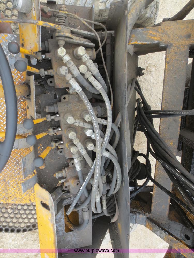 image for item D5822 Arrow concrete breaker