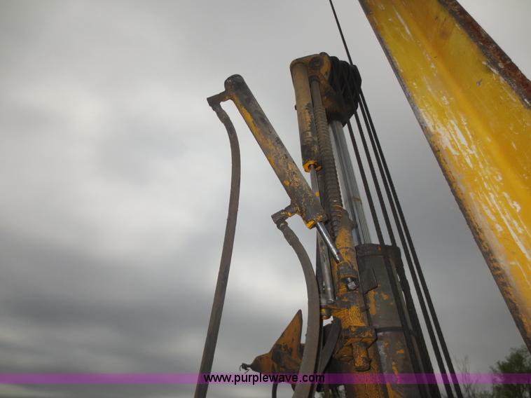 image for item D5822 Arrow concrete breaker