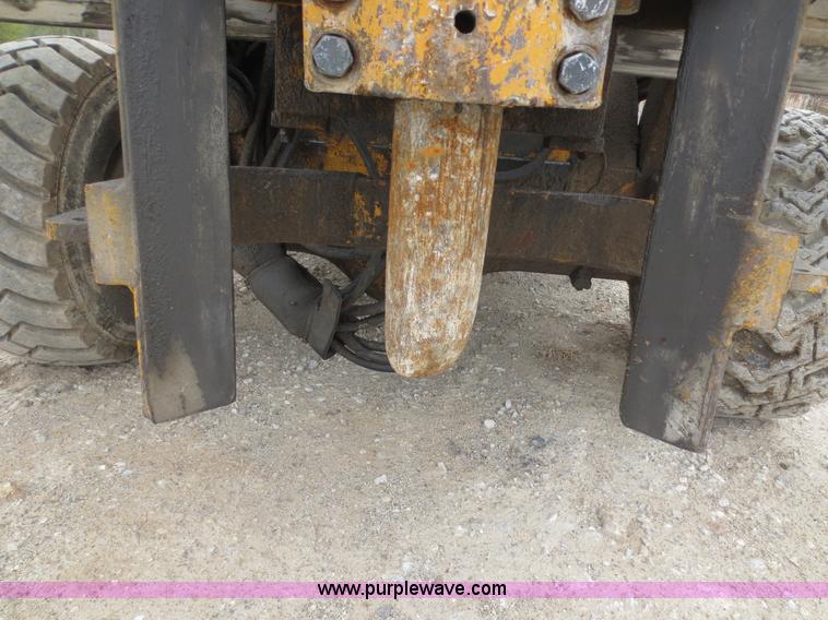 image for item D5822 Arrow concrete breaker
