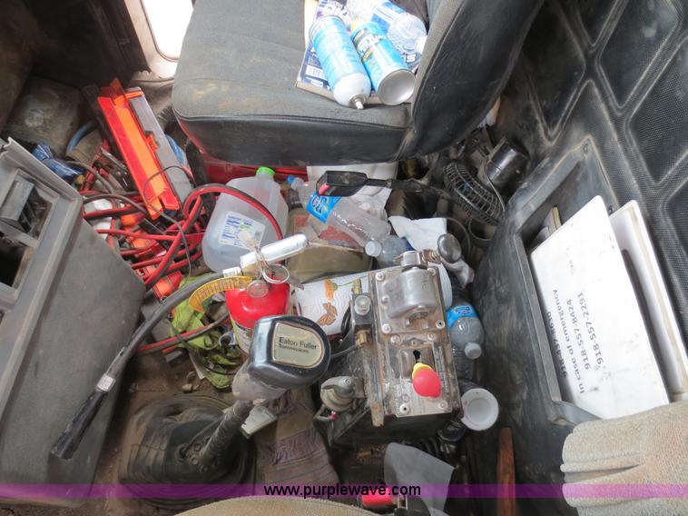 image for item D5823 1998 Mack CH613 dump truck