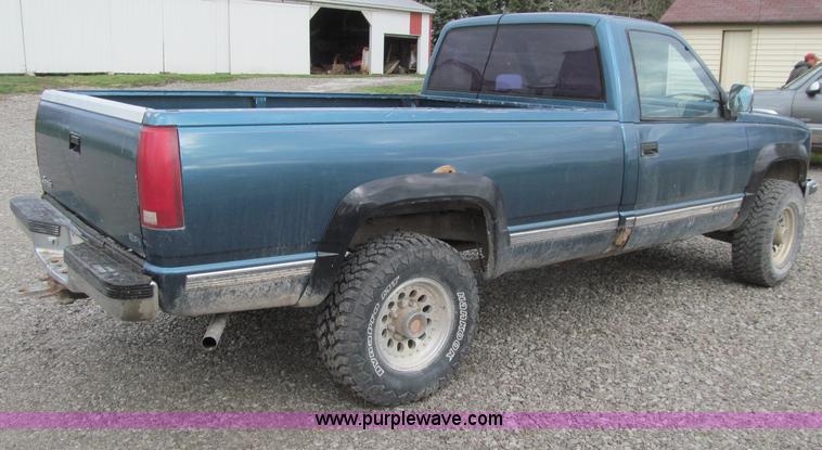 image for item D7311 1990 Chevrolet 2500 pickup truck