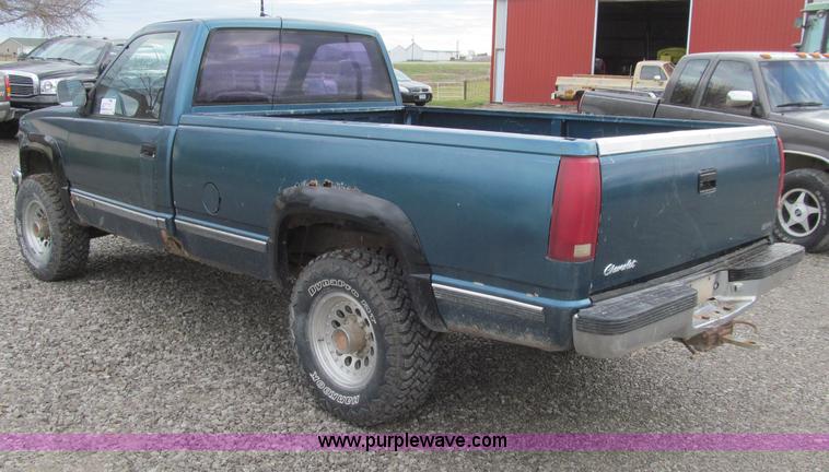 image for item D7311 1990 Chevrolet 2500 pickup truck