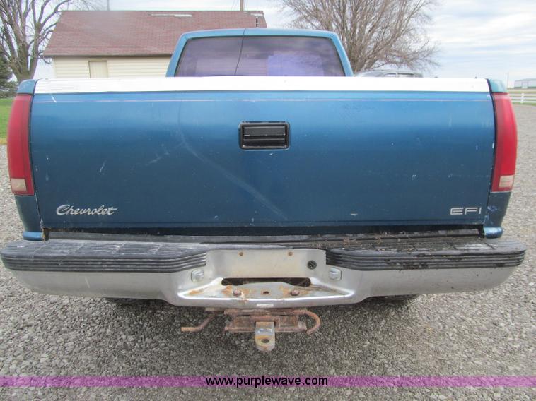 image for item D7311 1990 Chevrolet 2500 pickup truck